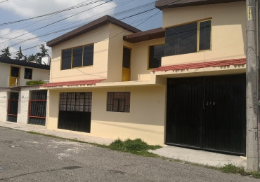 Casa En Metepec (ideal para negocio)