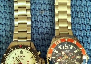 2 Relojes de acero inoxidable CLÁSICOS. ZIPPO y NAUTICA