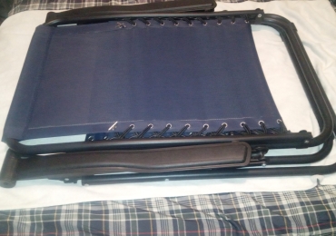 SILLA PLEGABLE CASI NUEVA