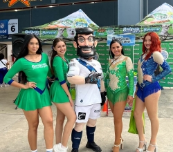 Elegancia en Movimiento – Edecanes y Bailarinas Puebla