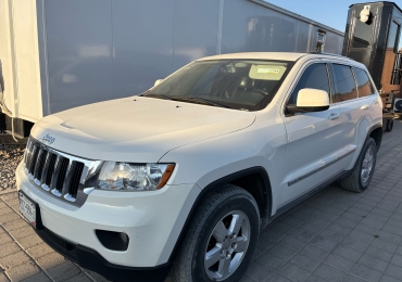 VENTA DE CAMIONETA JEEP CHEROKEE LAREDO DE LUJO 4X2 ATX