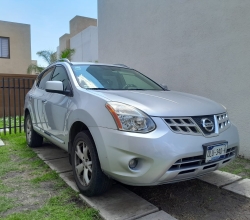CAMIONETA ROGUE NISSAN 2011 EN MUY BUEN ESTADO