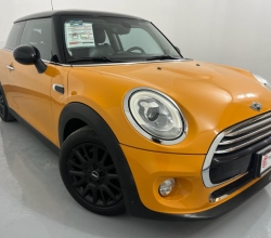 2018 Mini Cooper – Pepper