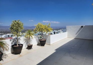 🏡 Bienvenido a tu nuevo hogar, donde el confort, la exclusividad y las vistas extraordinarias se unen en un solo lugar.