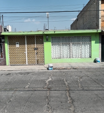 SE VENDE CASA