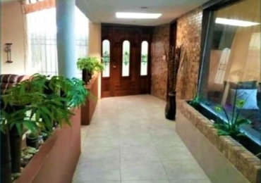 ¡Excelente oportunidad! Hermosa casa en venta con opción de adquirir terreno adyacente!