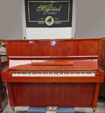 #2489665 Distinguido Piano  YAMAHA Modelo W104.