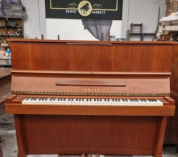 #2576563 Piano de Reconocida Marca YAMAHA Modelo W103.
