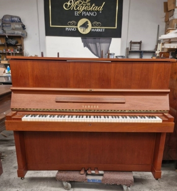 #2576563 Piano de Reconocida Marca YAMAHA Modelo W103.