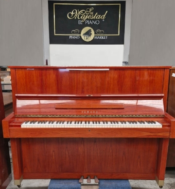 #2608901 Piano YAMAHA, Modelo W104. Sonido y Calidad.