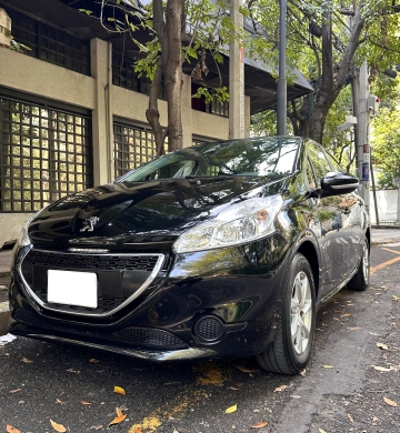 ¡EXCELENTE OPORTUNIDAD! COCHE 2014 ÚNICO DUEÑO – IMPECABLE ESTADO