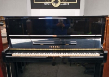#2052359  Clásico Piano YAMAHA Modelo U1H.