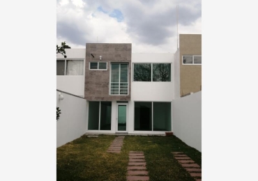 VENDO CASA SOLA EN CUAUTLA MORELOS