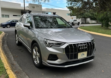 Audi Q3 2021 1.4 Select 150hp S-Tronic At