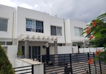 Casa en Paseos del Bosque