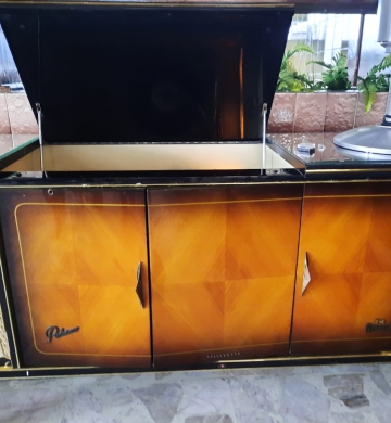 CONSOLA TELEFUNKEN PALERMO