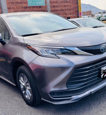 Toyota Sienna 3.5 Le At