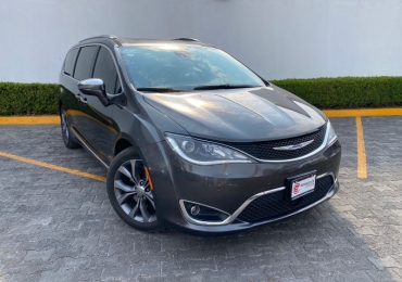 2019 CHRYSLER PACIFICA