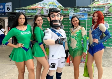 Elegancia en Movimiento – Edecanes y Bailarinas Puebla