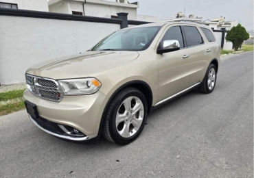 Camioneta Durango 2015