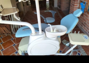 Unidad dental usada en buenas condiciones