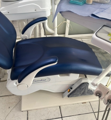 Mantenimiento y reparación de equipos dentales