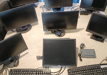 ¡Gran Oportunidad por Renovación de Oficina! 🖥️ Monitores usados en excelente estado