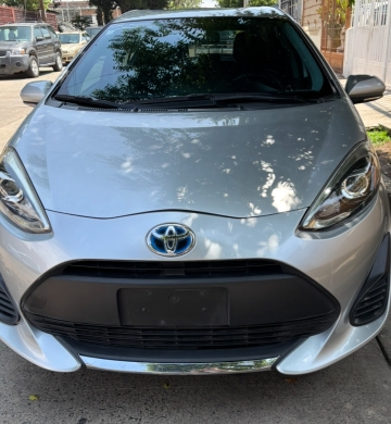 TOYOTA PRIUS C 2021