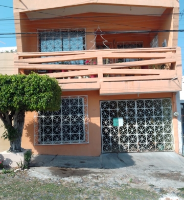 *Se TRASPASA espaciosa y bonita casa en las Brisas, Ver.  $ 380 mil*