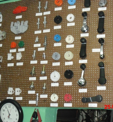 REPARACIÓN DE ELEVADORES Y CHAPAS AUTOMOTRICES , MANUALES Y ELÉCTRICAS.