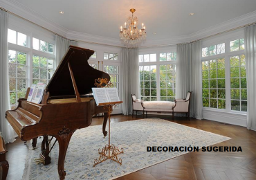 #124037 Piano 1/4 de cola marca HARRINGTON, nogal, estilo Frencés.