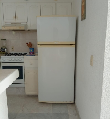 REFRIGERADOR WHIRLPOOL 18 pies cubicos