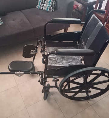 RENTA DE SILLAS DE RUEDAS, MULETAS, ANDADERA, CAMAS TIPO HOSPITAL !!