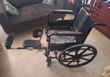 RENTA DE SILLAS DE RUEDAS, MULETAS, ANDADERA, CAMAS TIPO HOSPITAL !!