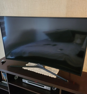 TV SAMSUNG 4K 40 PULGADAS CURVA