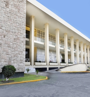 Criptas funerarias en Mausoleos del Angel, Gayosso