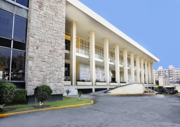 Criptas funerarias en Mausoleos del Angel, Gayosso