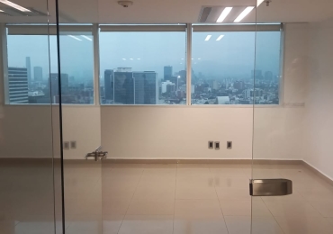 WTC OFICINA EN RENTA LINDA AMPLIA Y FUNCIONAL