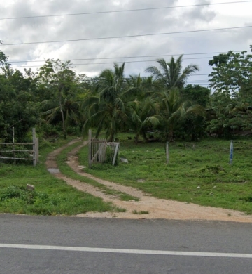 Terreno a 10 minutos de Tulum en zona turística, Cerca de 2 lagunas, cenotes y mar.