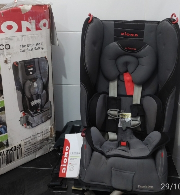 Asiento convertible para automóvil Diono Pacifica para bebe y niño desde el nacimiento y hasta los 12 años.