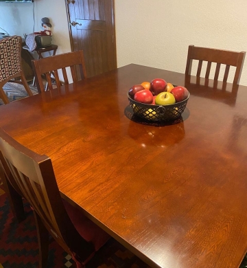 Vendo hermoso comedor de madera de pino