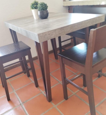 ¡SE VENDE COMEDOR MODERNO PARA 4 PERSONAS!