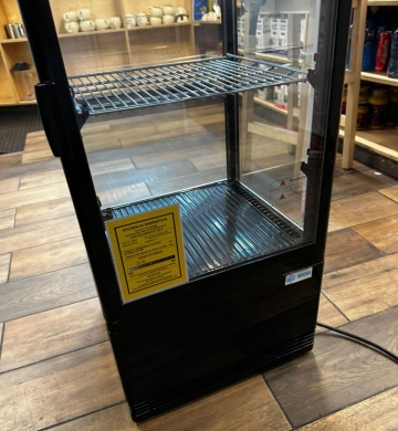 SE VENDE A TRATAR Refrigerador panorámico Migsa-RT 78L