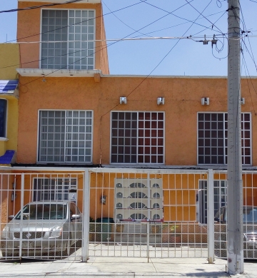 VENDO CASA SOLA DE 3 RECAMARAS