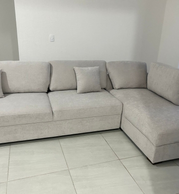 Se vende sofa cama nuevo mueble del costco