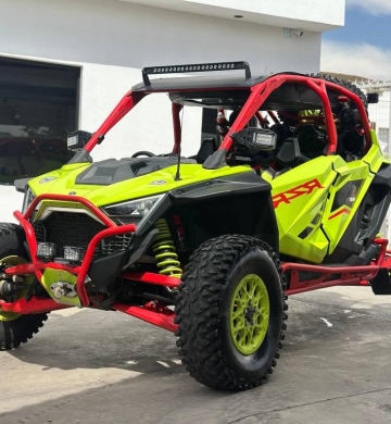 Polaris RZR Pro R Ultimate 1000cc 2022 es un vehículo todoterreno
